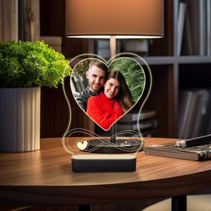 Lámpara de Mesa en Forma de Corazón – Regalo Único y Especial